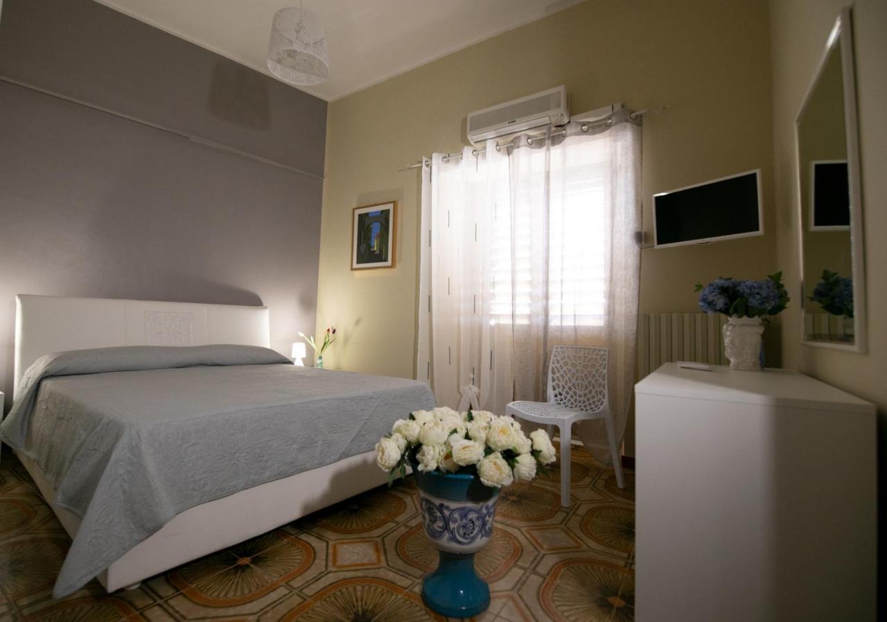 B&B Al Centro Никозия Екстериор снимка